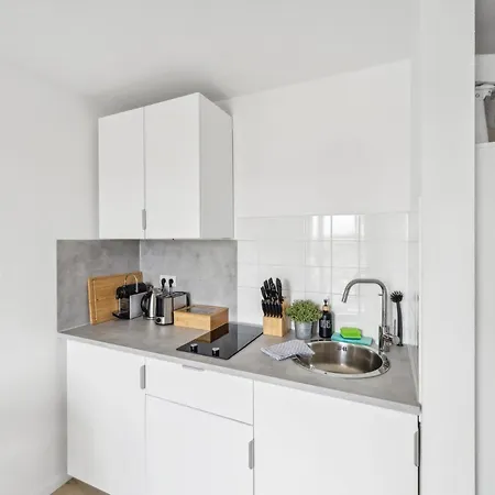 Apartment Go2Cozy Apartments - Quiet Central Studio, Free Parking *
