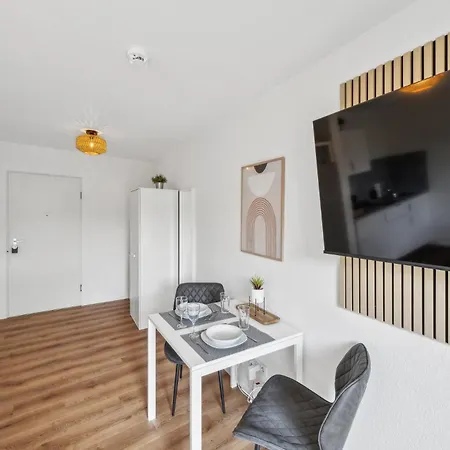 Go2Cozy Apartments - Quiet Central Studio, Free Parking Kaiserslautern
